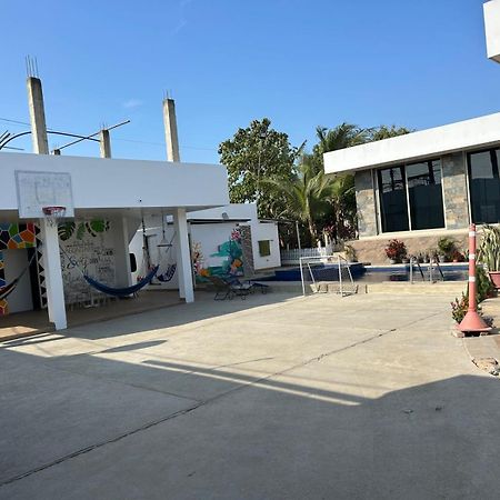 ホテル Casa Con Piscina Privada マンタ エクステリア 写真